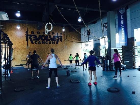 CrossFit Revolver Cancún